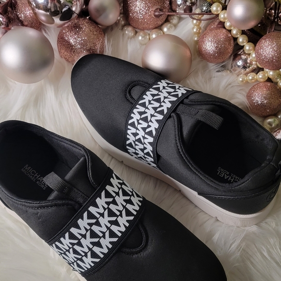 Michael Kors Toddler Sneakers - Picture 3 of 8